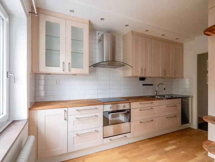 Bild 1 av 20 på Herrgårdsvägen 16A