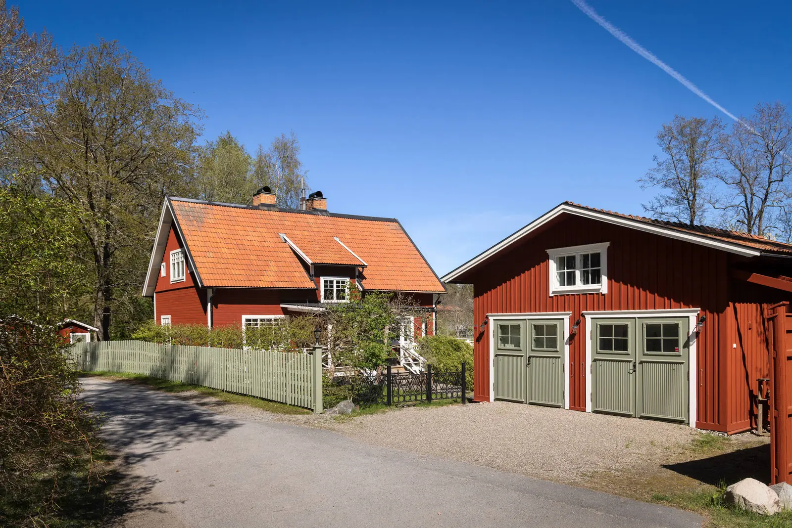 Villa, Skogsövägen 50, Saltsjöbaden/Skogsö. Bild 1 av 40