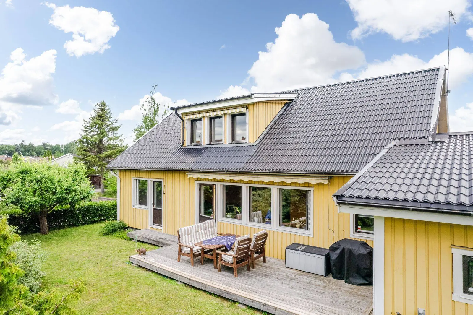 Villa, Fågelvägen 6, Strängnäs. Bild 1 av 20