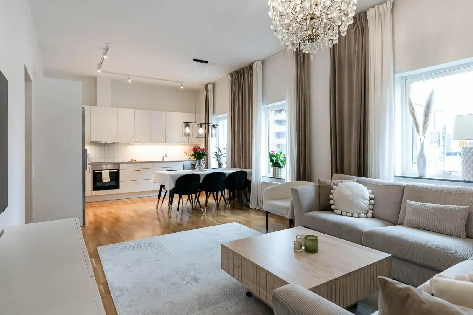 Apartment, Karlsdalsallén 47 B, Örebro. Photo 1 of 26