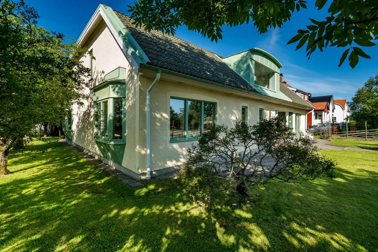 Image 1 of 40 of Odalgatan 10