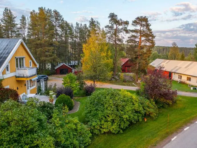 Image 1 of 20 of Klöverträsk byaväg 130