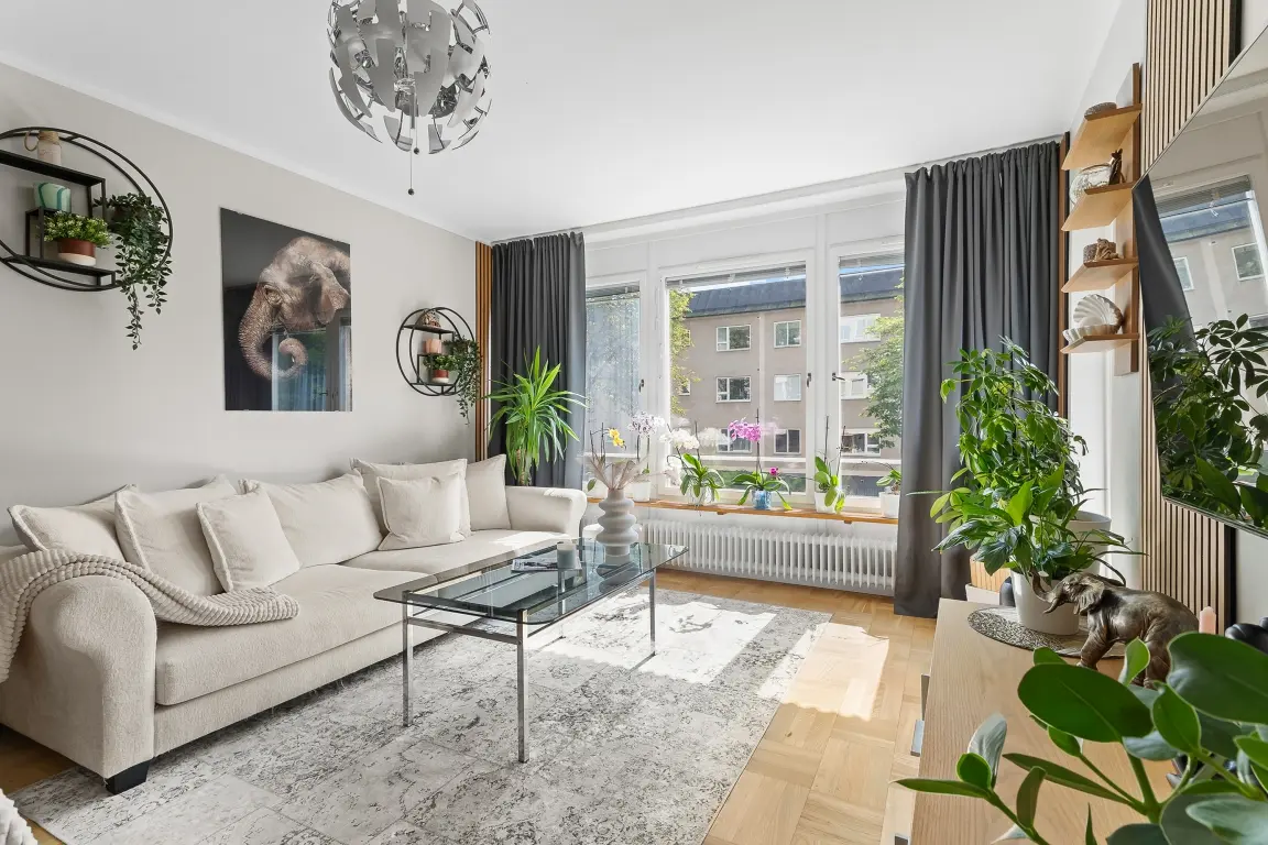 Apartment, Mirabellbacken 7. Photo 1 of 18
