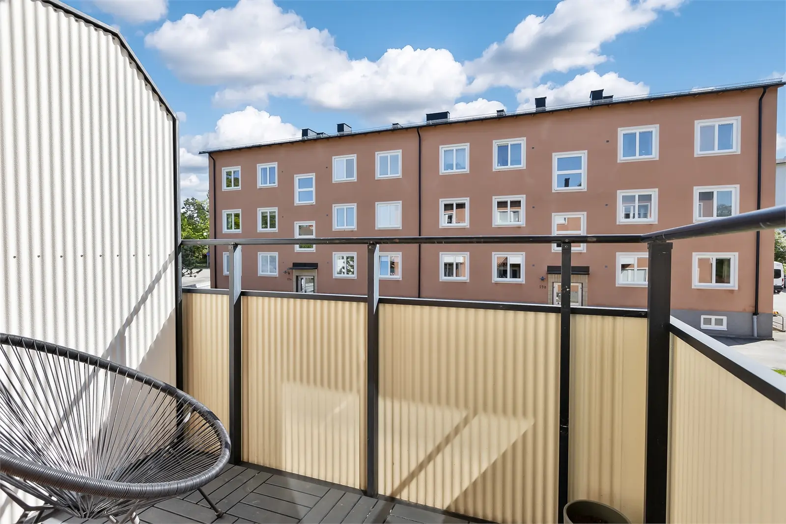 Image 1 of 12 of Hamngatan 21B