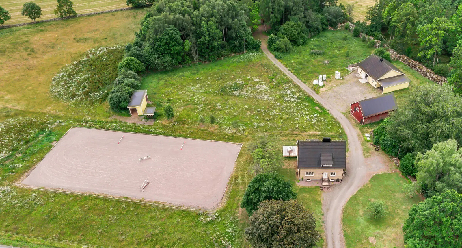 Gård, Rickarums byväg 169, Tollarp. Bild 1 av 39