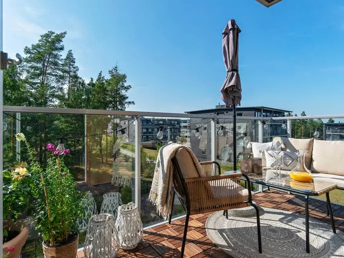 Lägenhet, Sandstuguvägen 57. Bild 1 av 18