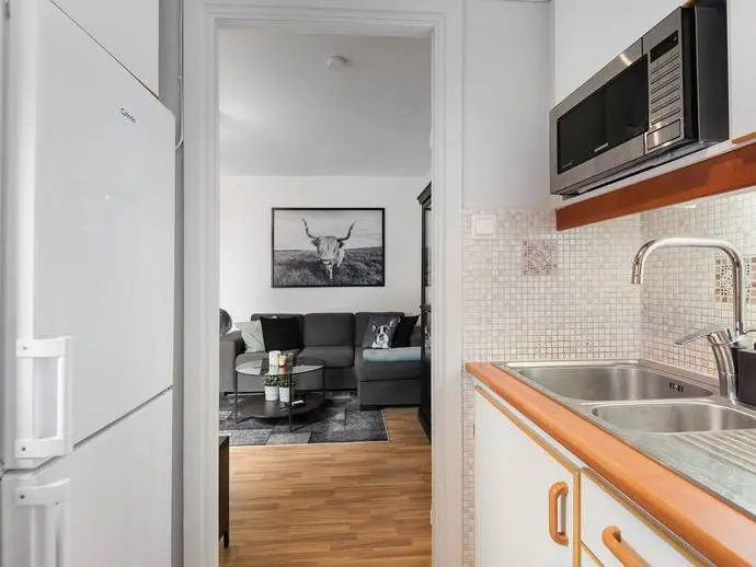 Lägenhet, Holmgatan 3, Karlskrona. Bild 1 av 17