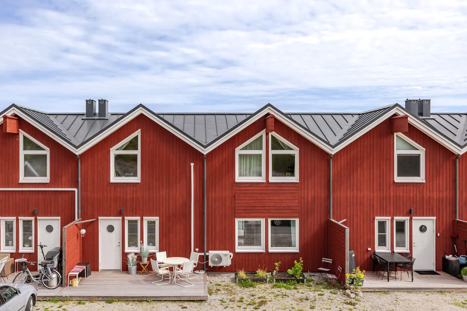 Lägenhet, Klasviksvägen 22, LP: 2026-08-06
                        U: 2026-08-06
                        FP: 2026-08-06. Bild 1 av 6