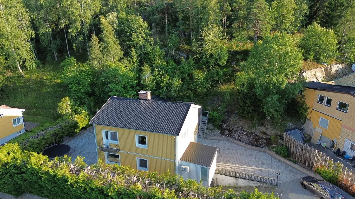 House, Ottesångsvägen 5A, Södertälje. Photo 1 of 20