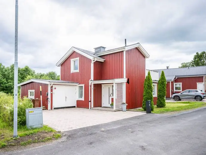 Villa, Frisörvägen 4. Bild 1 av 20