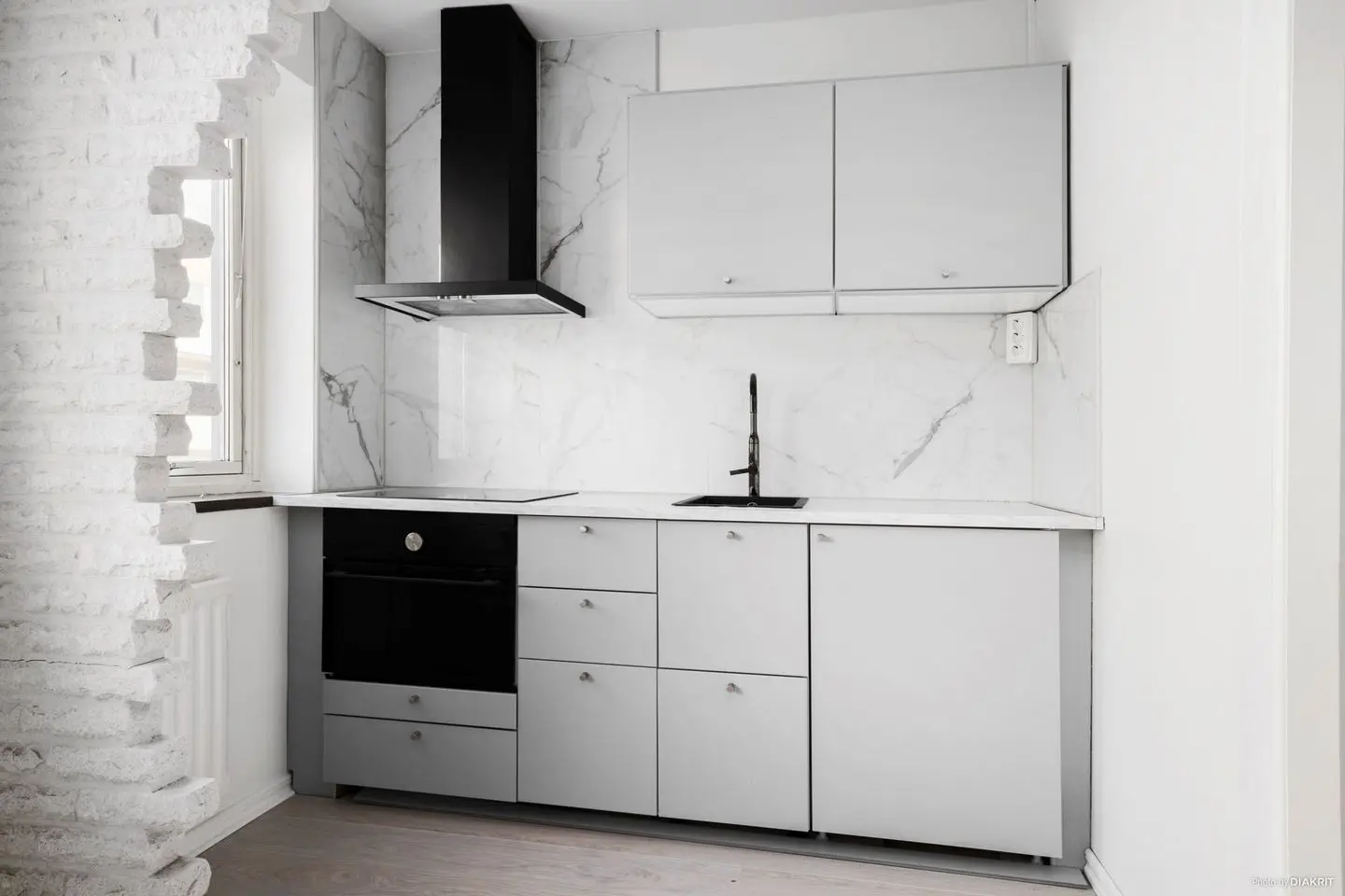 Image 1 of 10 of Riddaregatan 7B