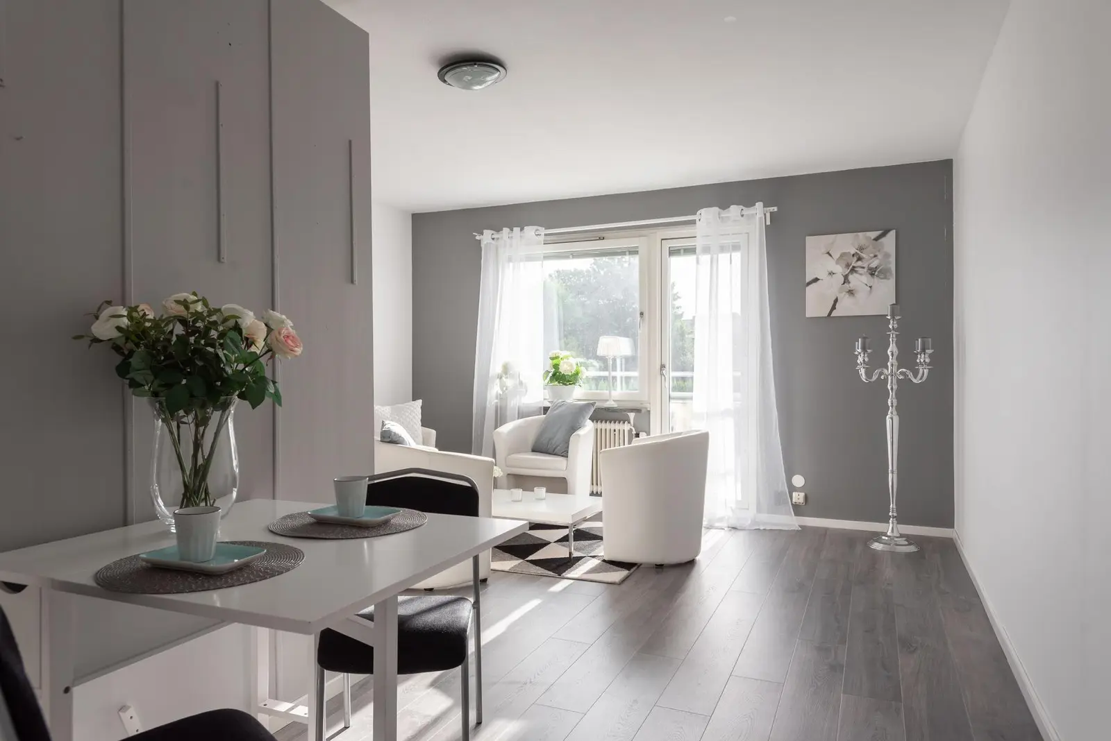 Bild 1 av 23 på Dalbacksgatan 8