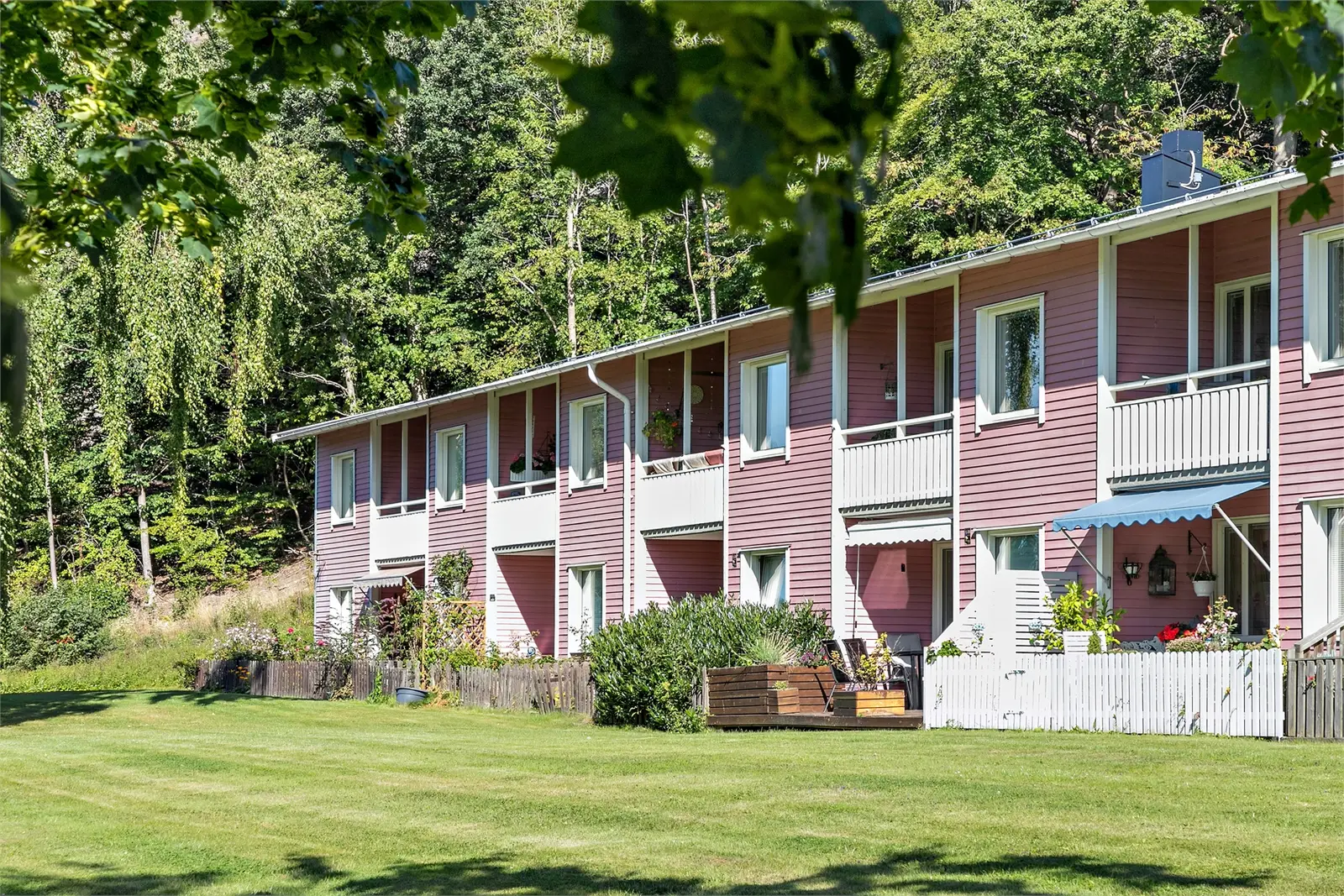 Lägenhet, Stekastigen 4. Bild 1 av 23
