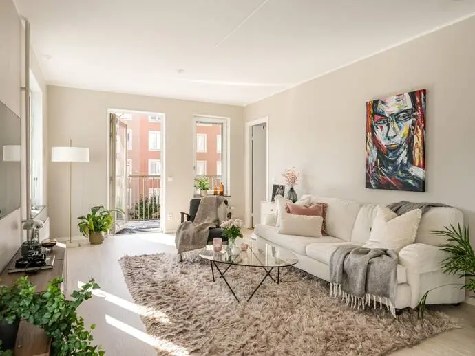 Bild 1 av 20 på SADELGATAN 12