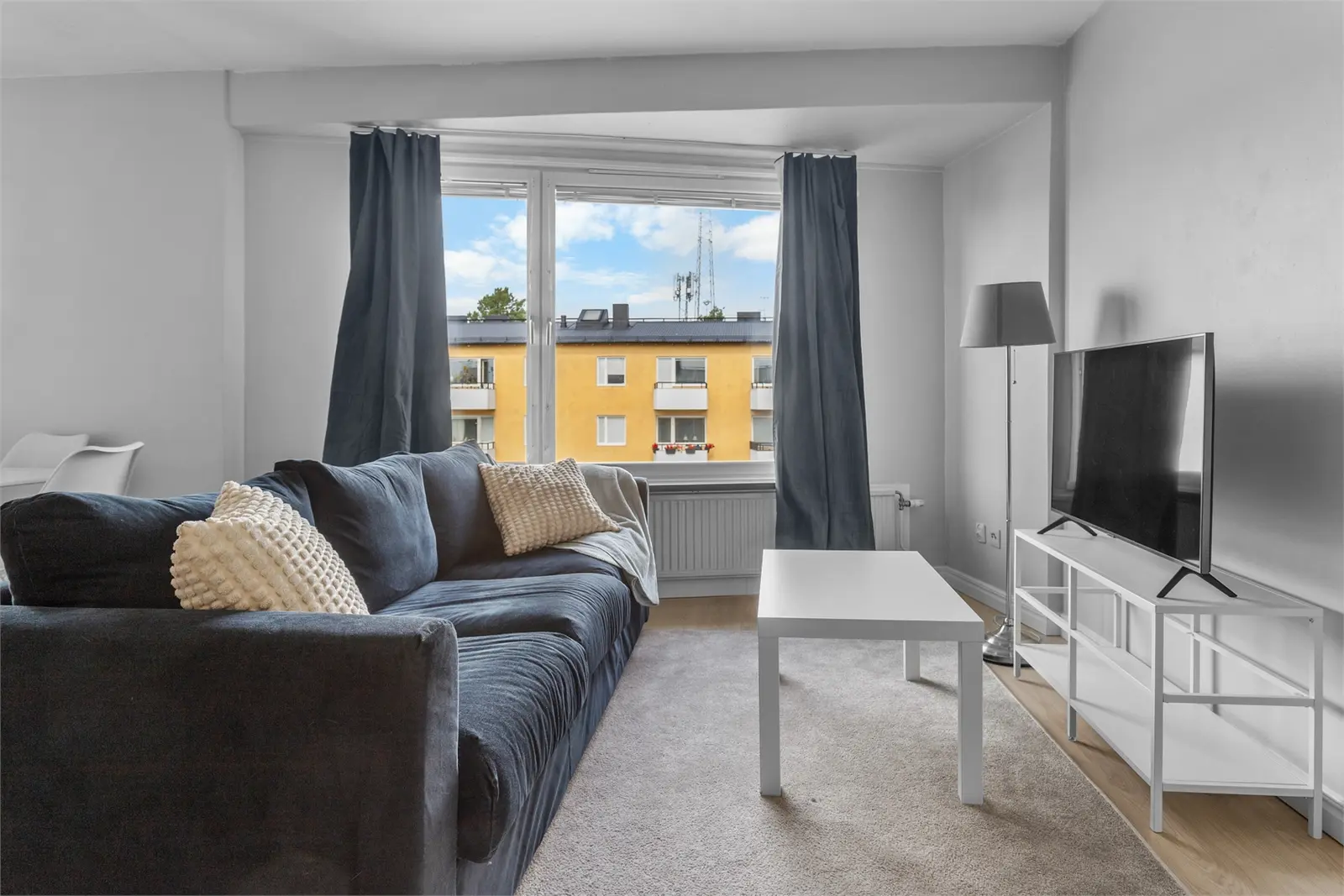 Lägenhet, Tullingebergsvägen 16. Bild 1 av 10