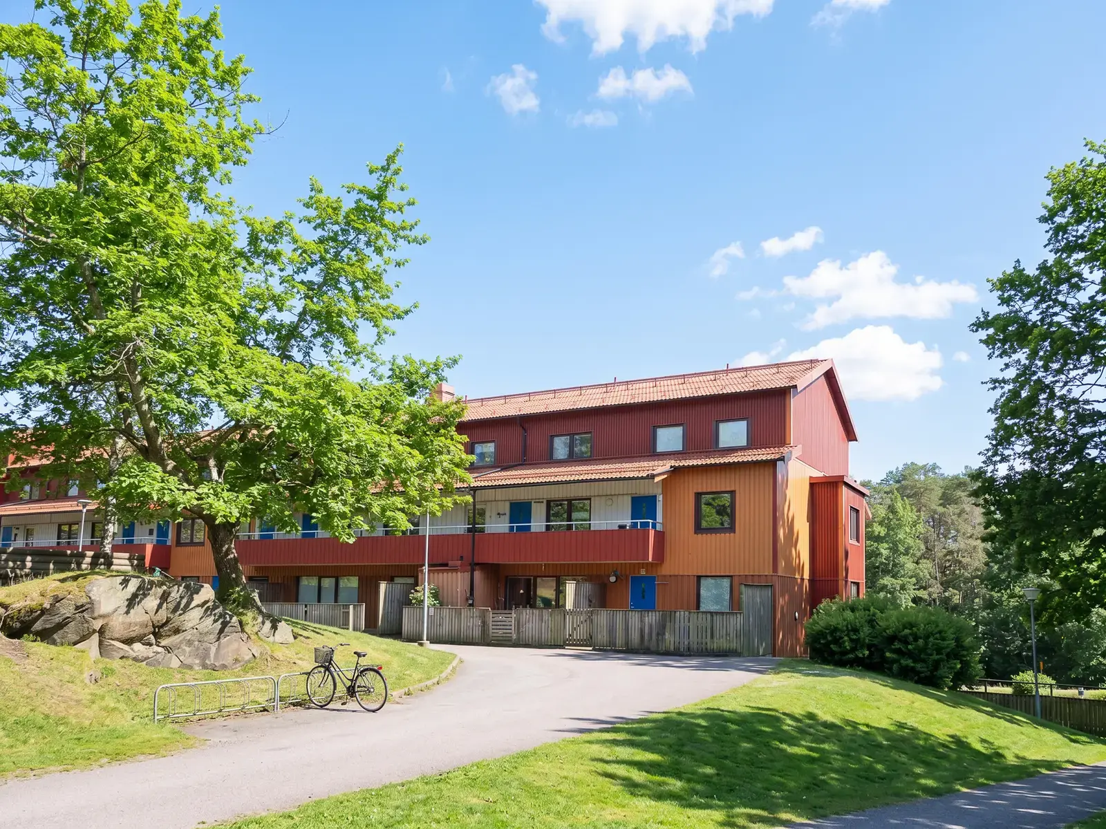 Bild 1 av 20 på Vindfällegatan 35