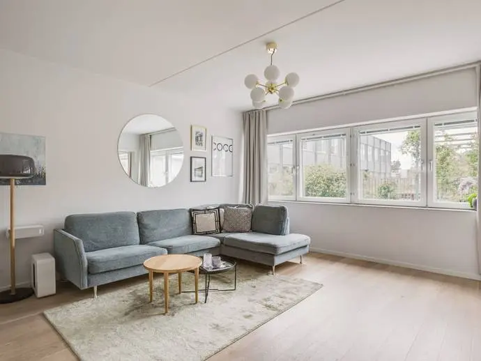 Lägenhet, Tollarevägen 53. Bild 1 av 20