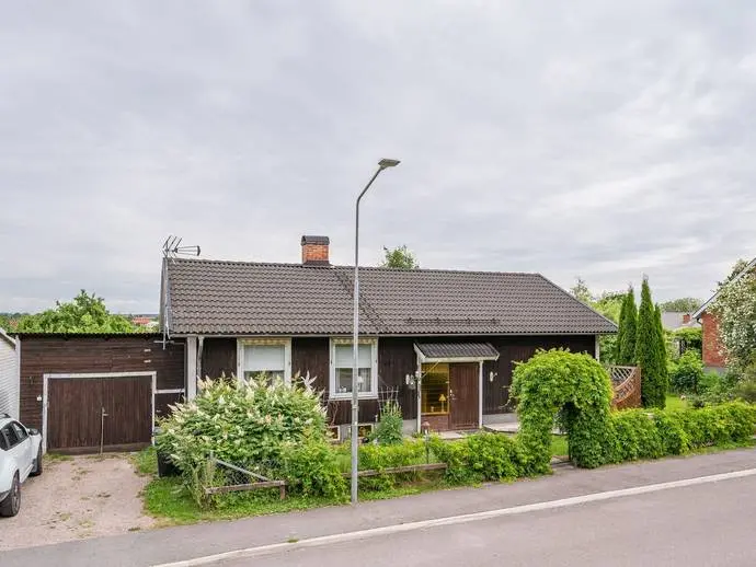 Bild 1 av 20 på Domarvägen 15