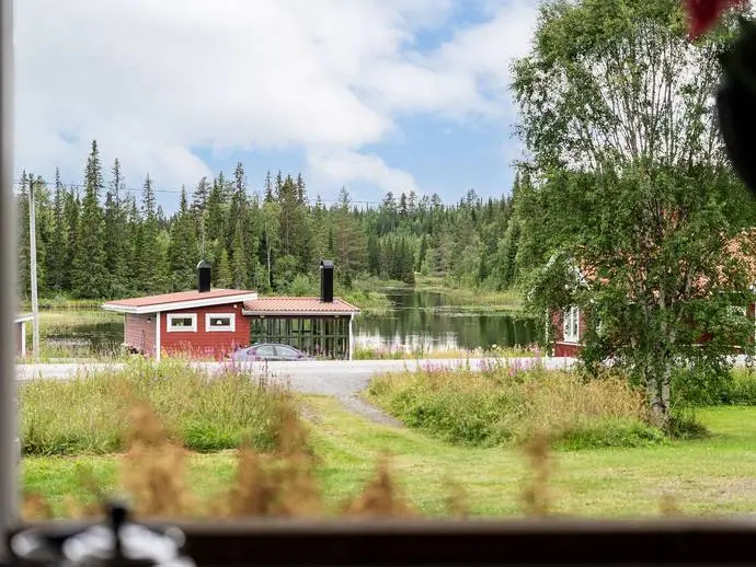 Image 1 of 20 of Lillholmsjö 209
