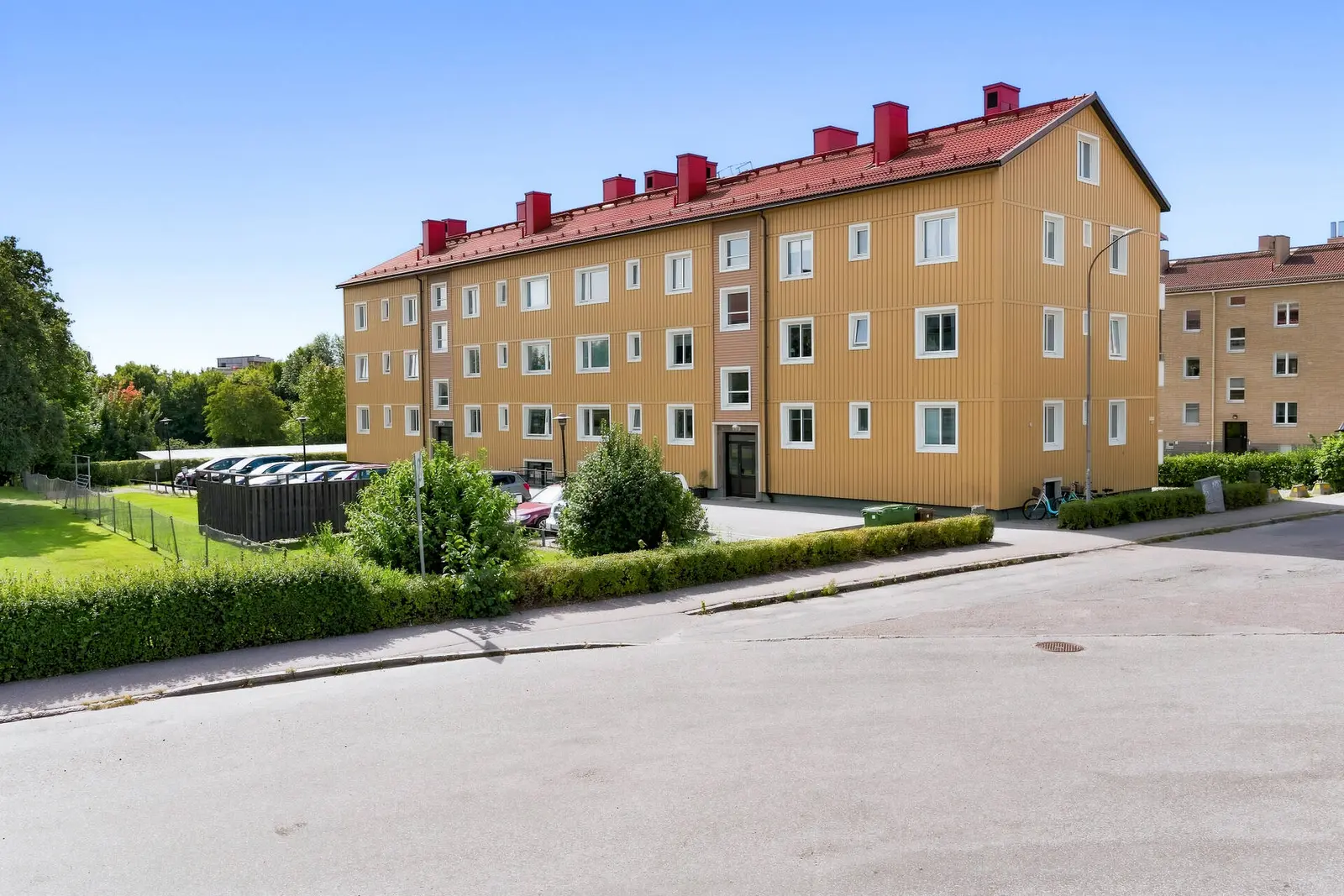 Image 1 of 20 of Ringvägen 25A