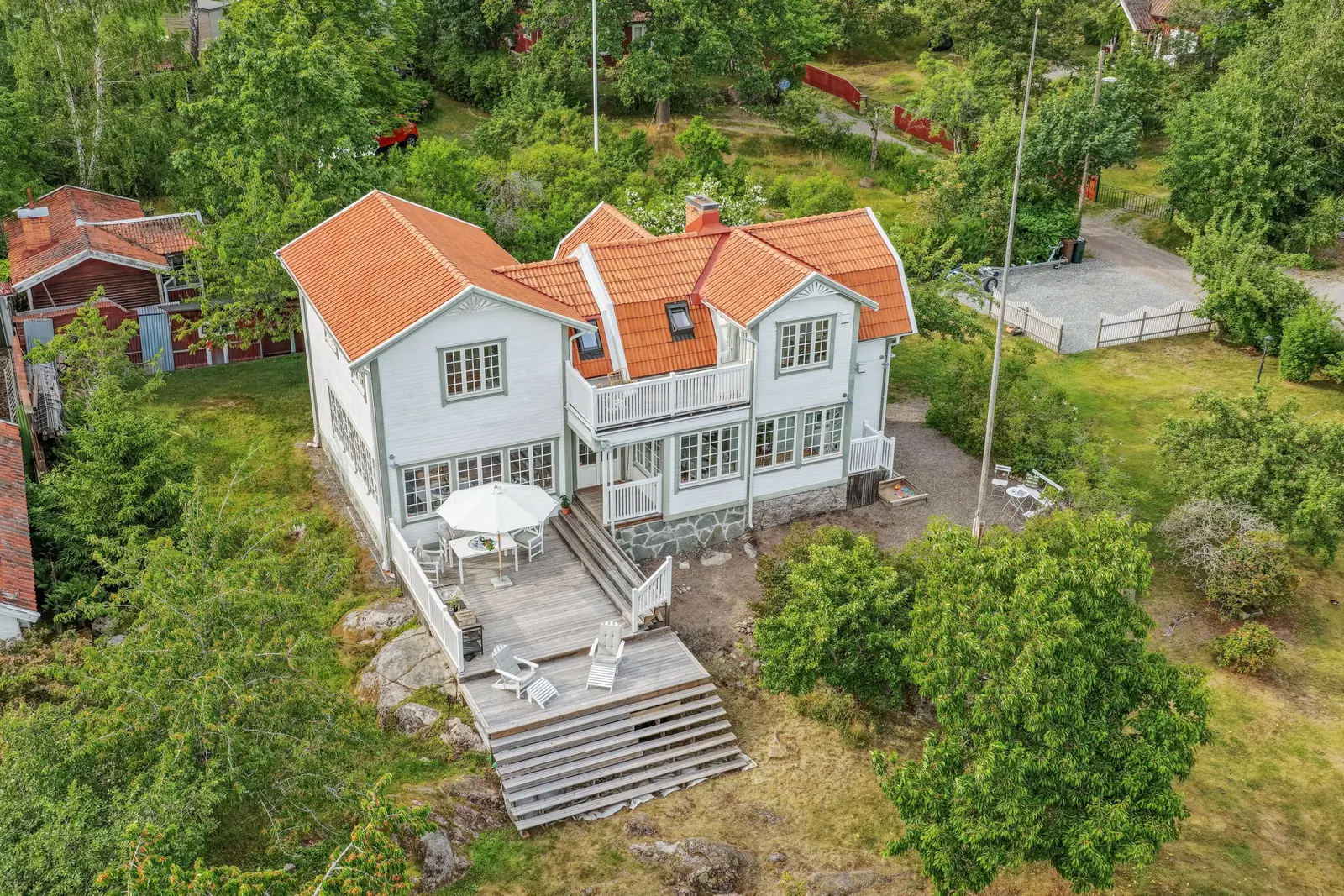 Image 1 of 20 of Aramis Väg 9
