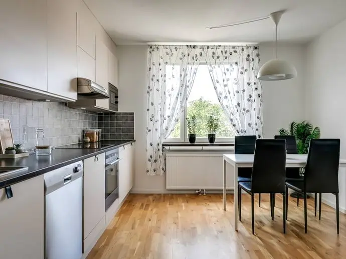 Bild 1 av 20 på Utgårdsvägen 21