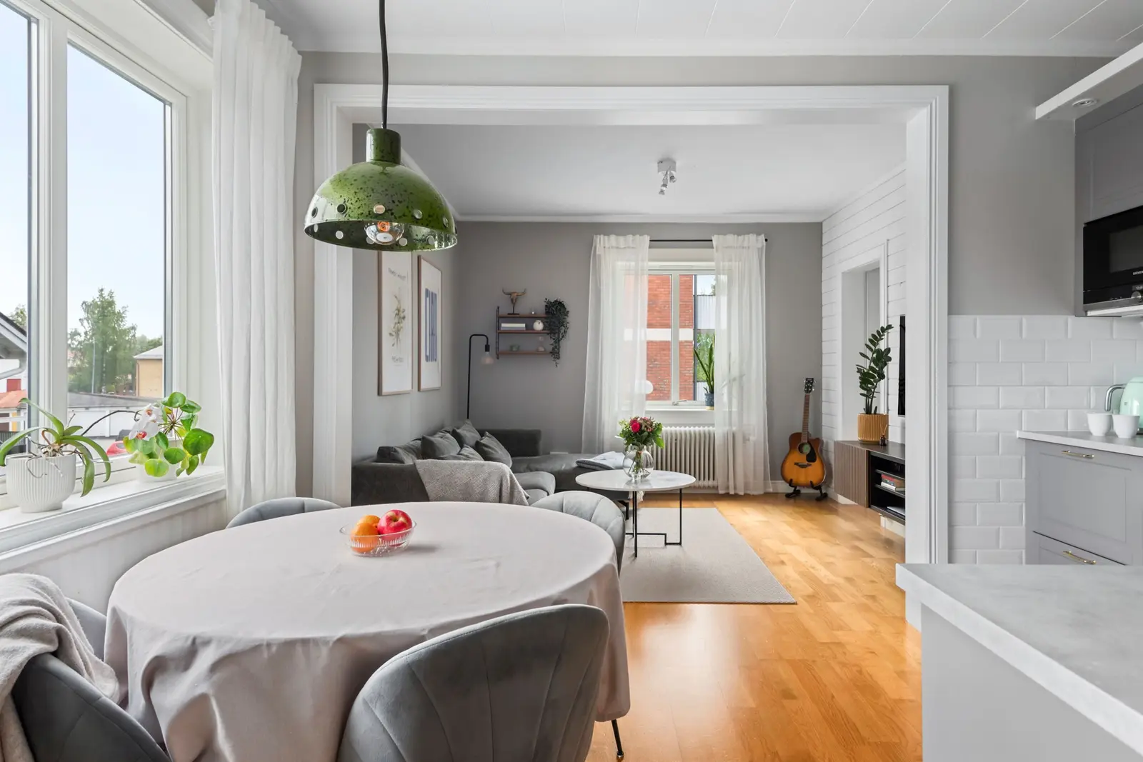 Lägenhet, Östra Kyrkogatan 30A, Umeå. Bild 1 av 20