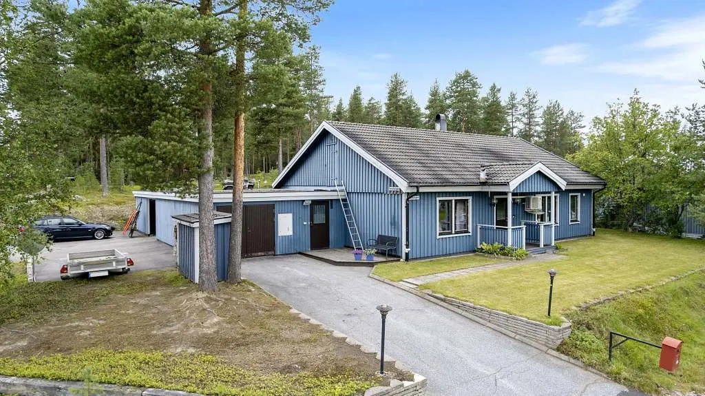 Bild 1 av 20 på Laxstigen 11