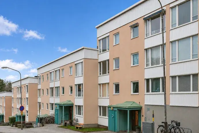 Apartment, Molkomsbacken 13, Farsta. Photo 1 of 5