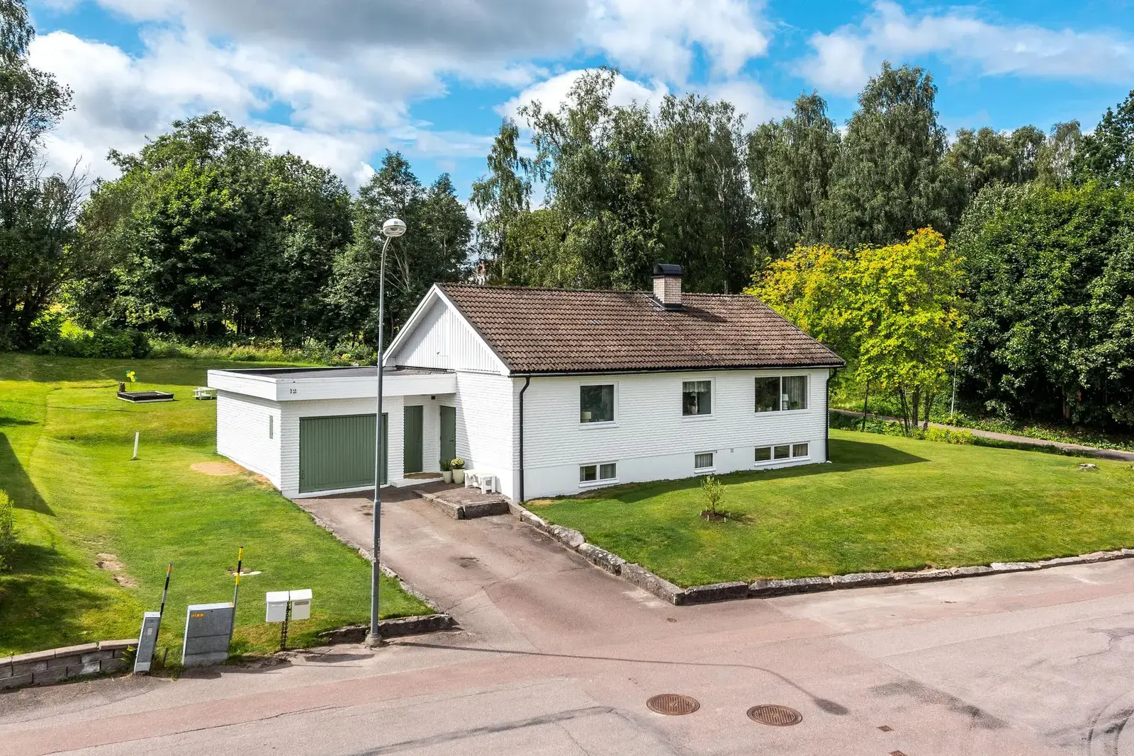 Villa, Nyängsvägen 12, Torsby. Bild 1 av 20