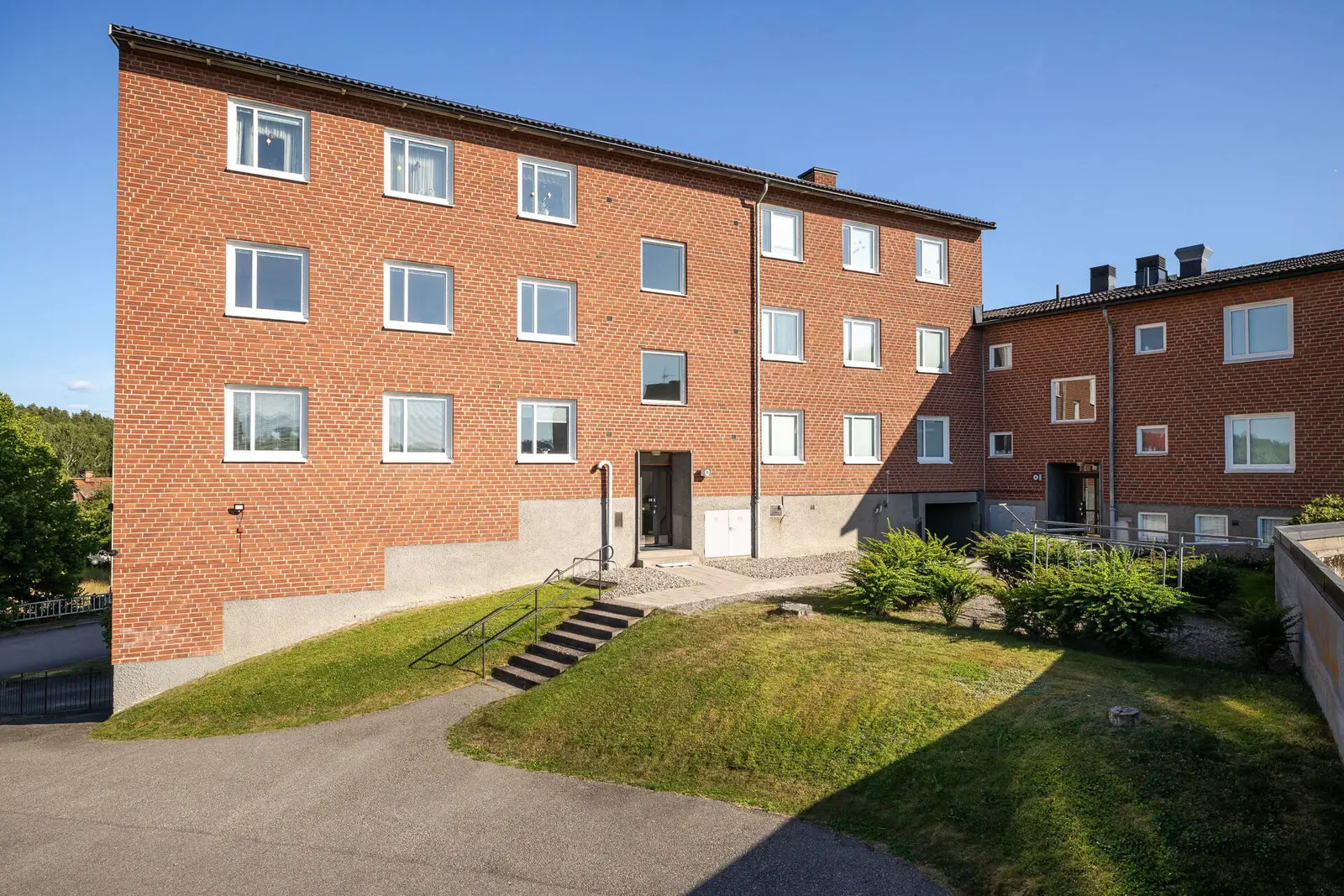 Bild 1 av 15 på Kapellgatan 1B