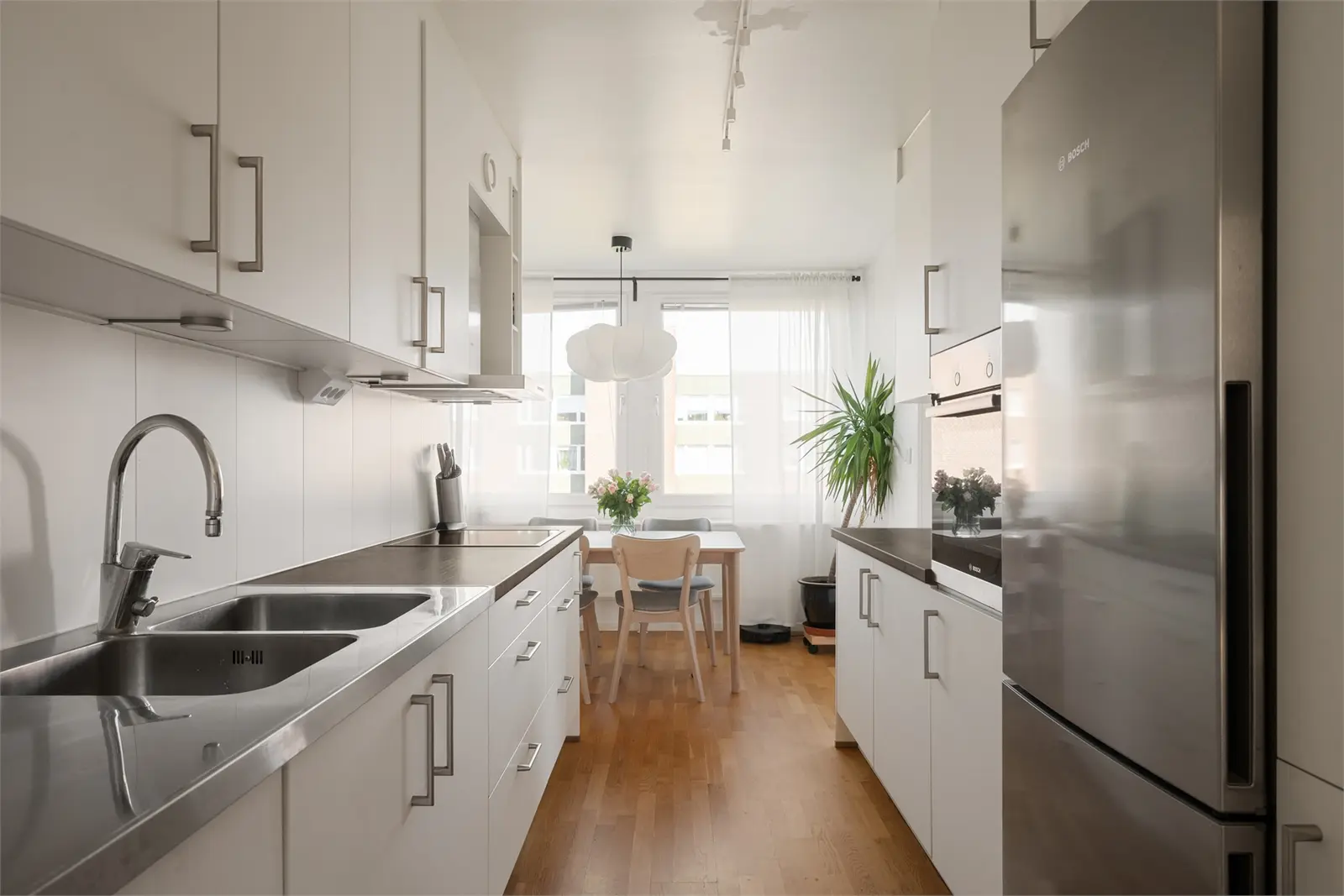 Apartment, Vårbergsvägen 185. Photo 1 of 21