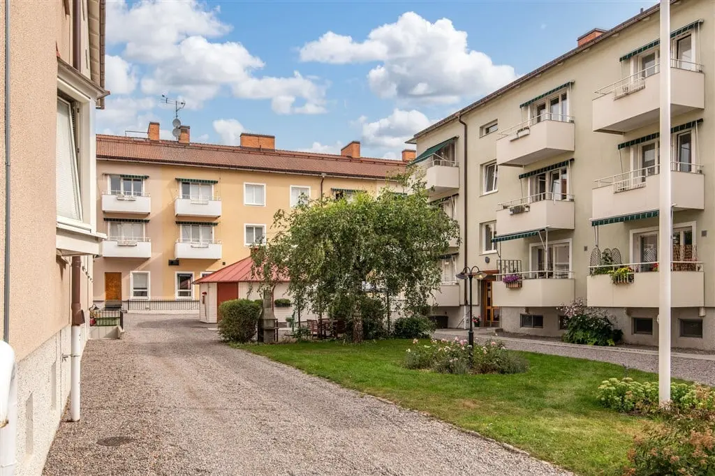Lägenhet, Skönbergagatan 10b, Östergötland. Bild 1 av 27