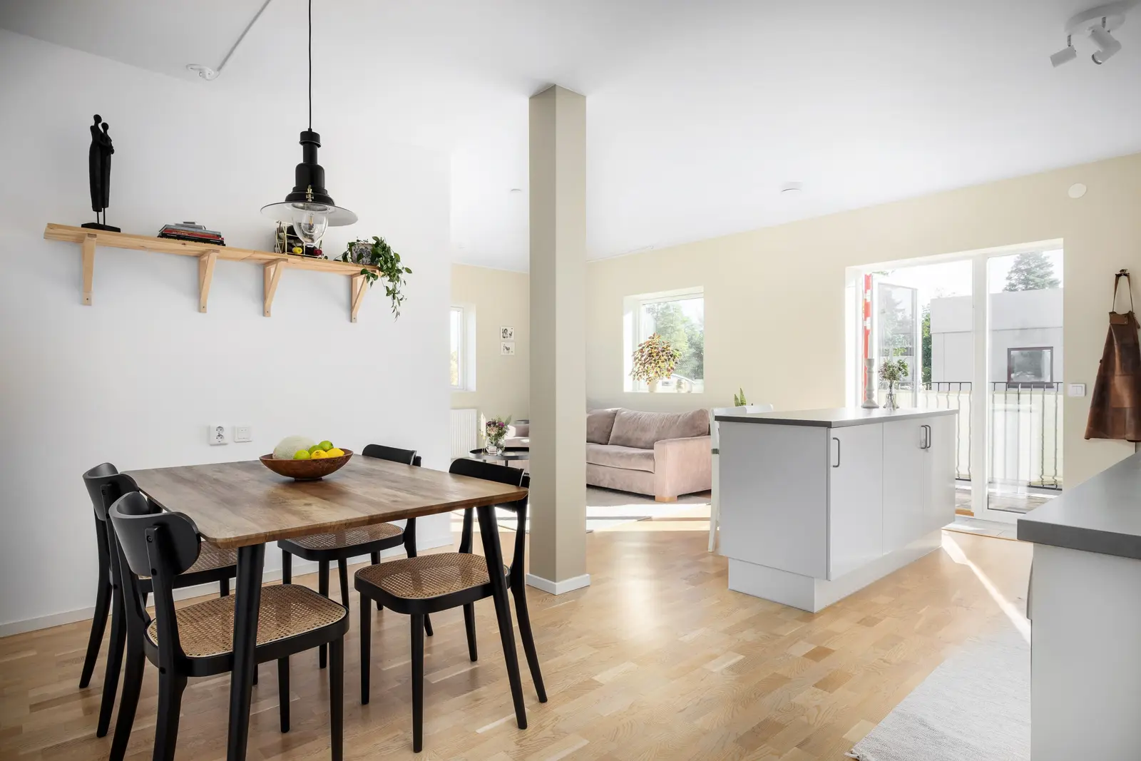 Lägenhet, Ormingeringen 62A, Nacka. Bild 1 av 27