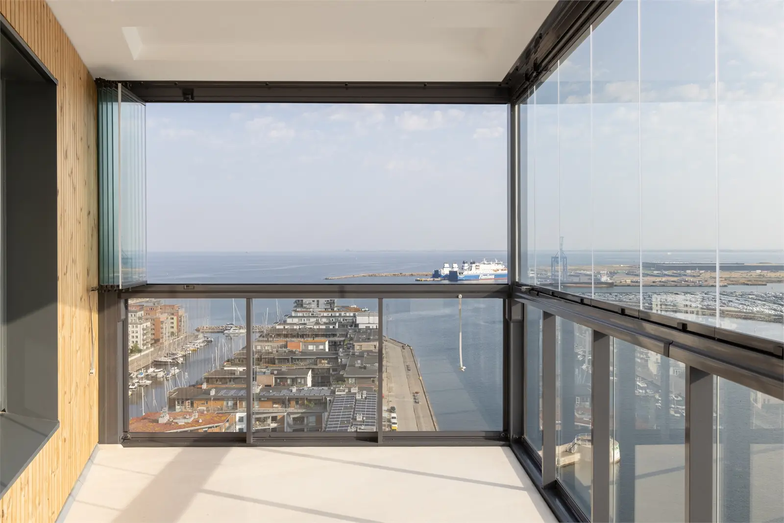 Apartment, Isbergs gata 36. Photo 1 of 40
