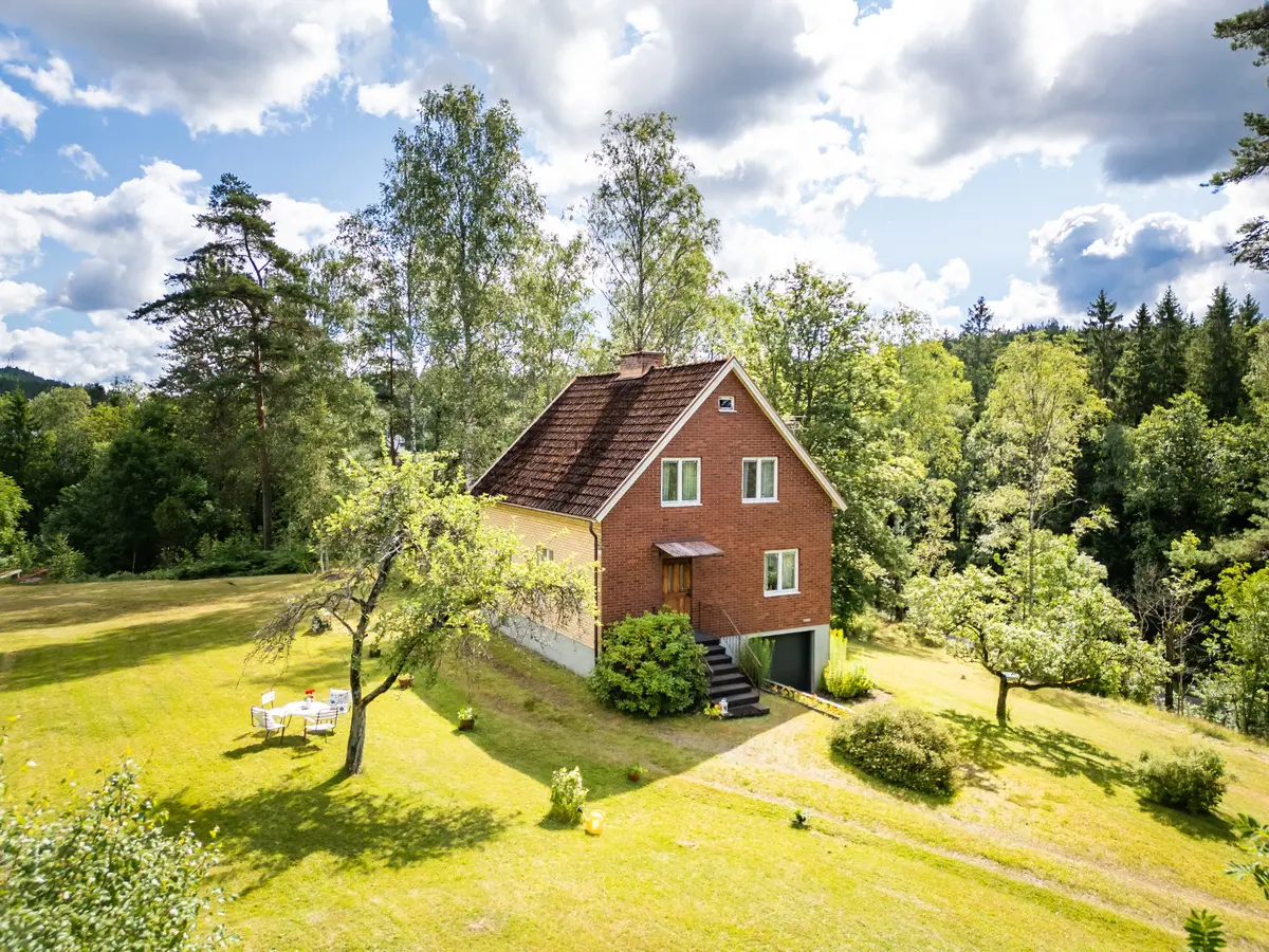 Bild 1 av 40 på Eriksdal 4