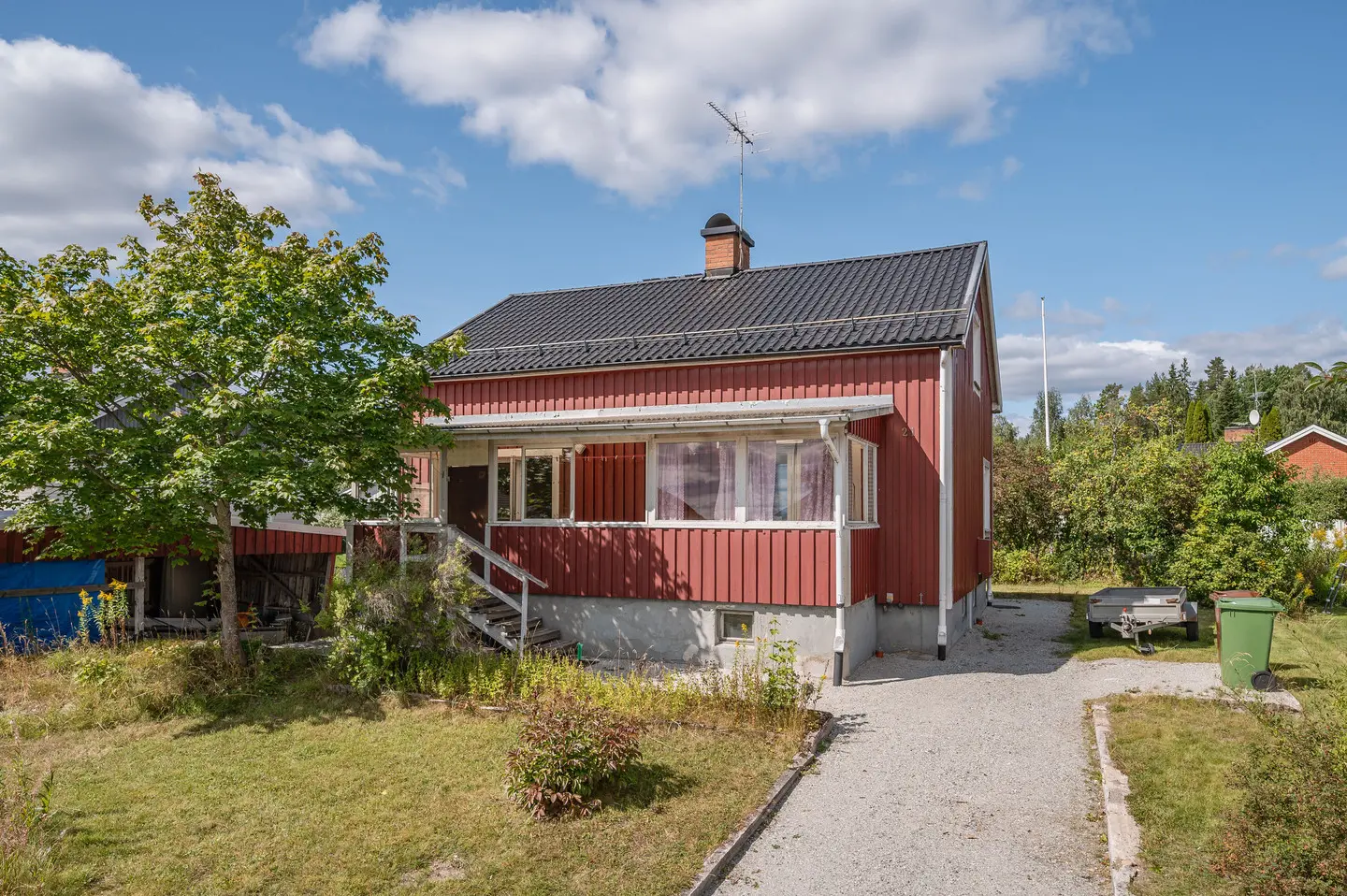 Bild 1 av 40 på Slåttervägen 21