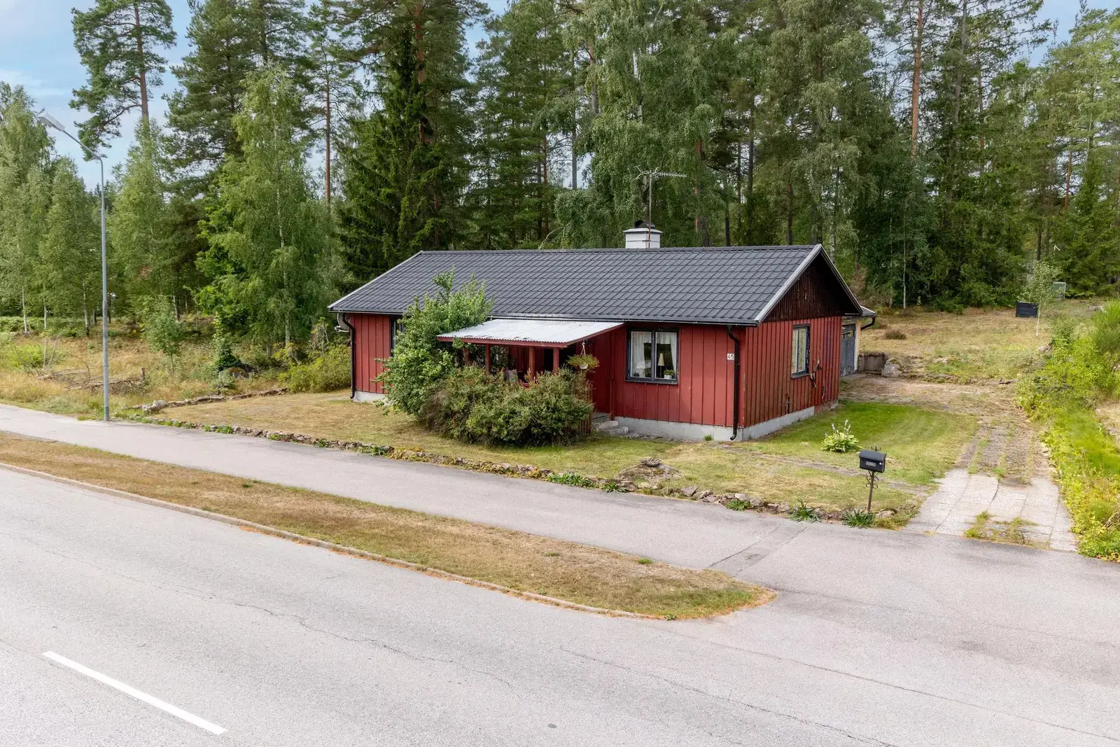 Image 1 of 20 of Målillavägen 45