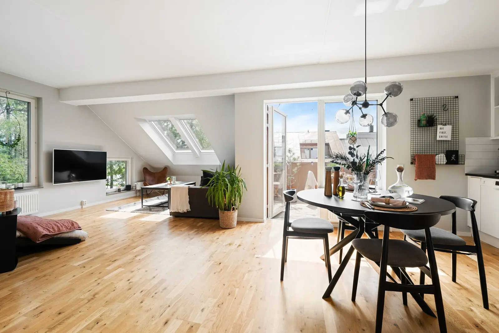 Apartment, Storkällans väg 1, Nacka. Photo 1 of 40