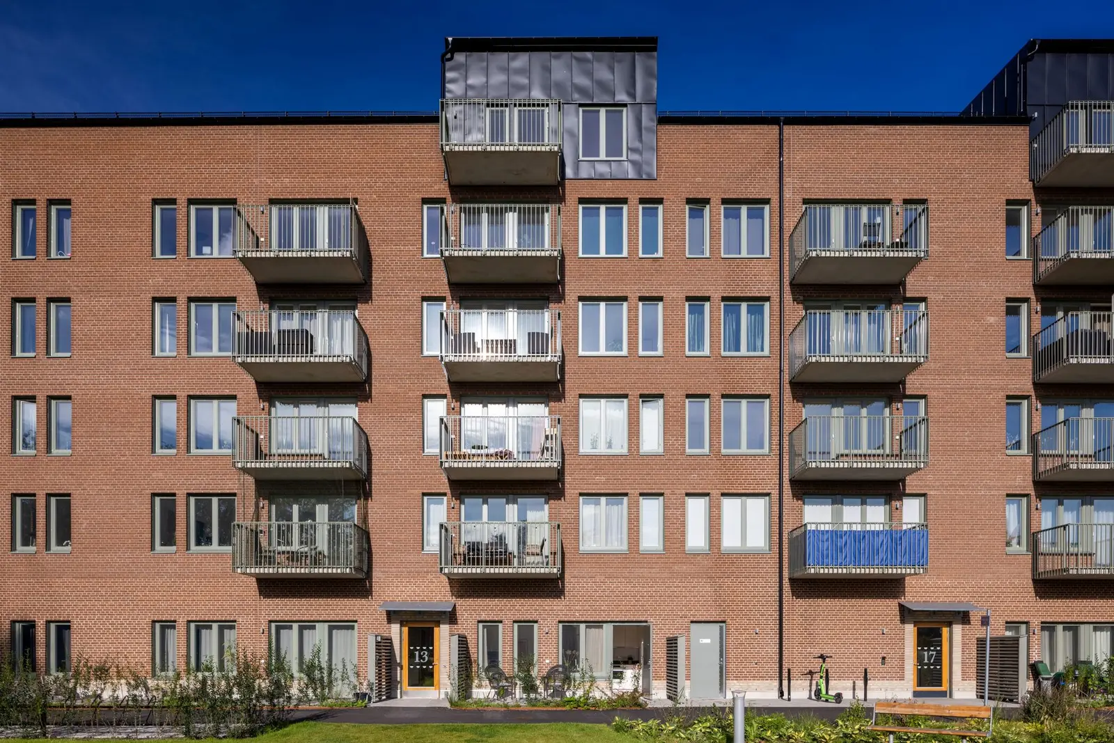 Apartment, Lilla Regementsvägen 17, Göteborg. Photo 1 of 16