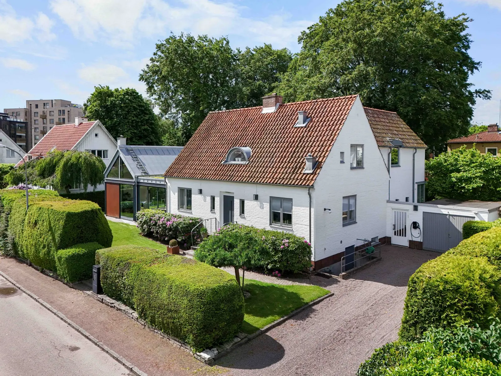 Bild 1 av 38 på Rönneholmsgatan 5