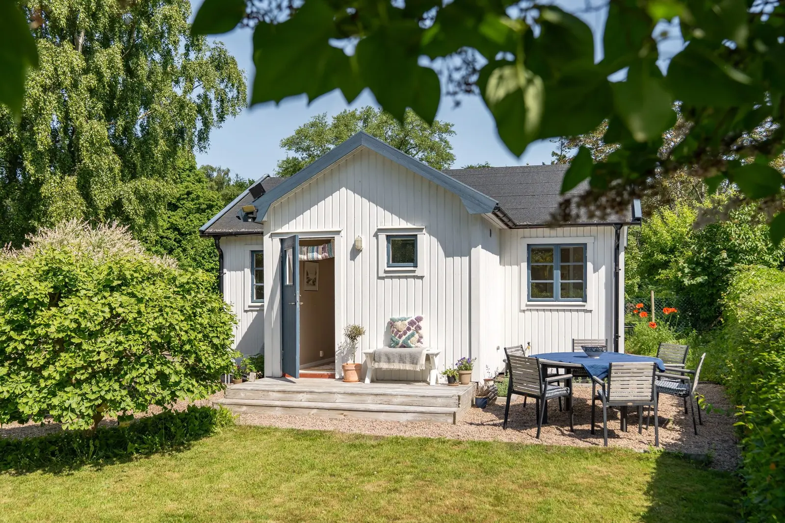 Bild 1 av 18 på Liljestigen 10