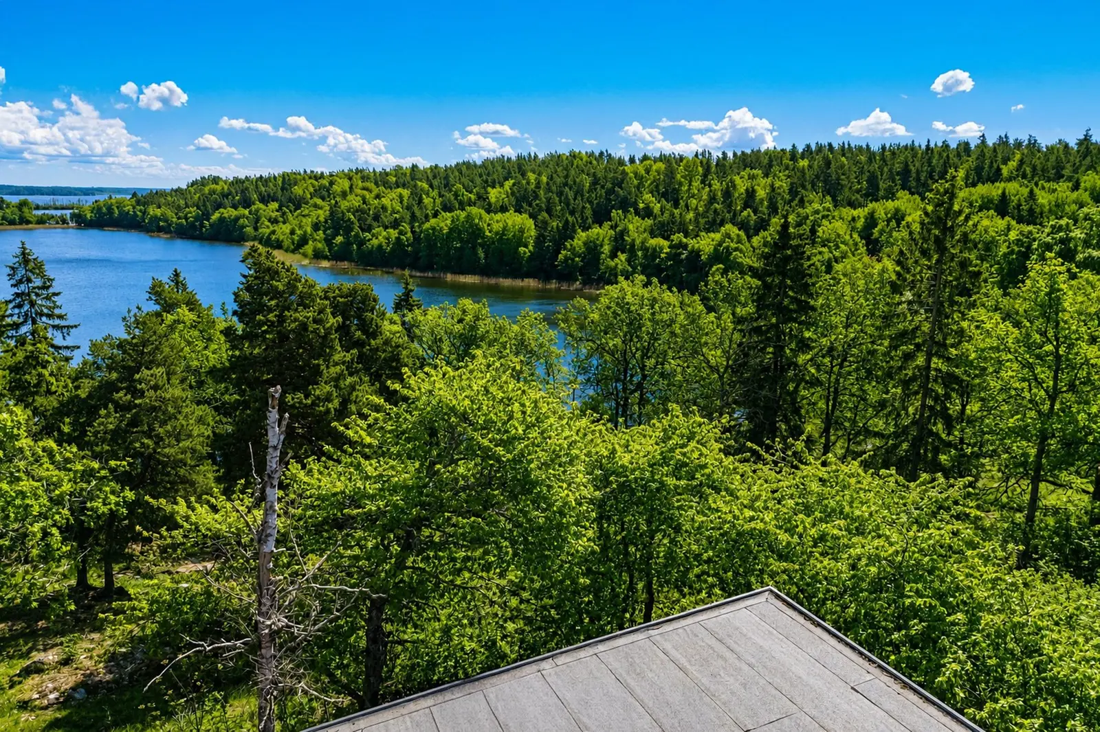 Villa, Ådövägen 53, Upplands-Bro. Bild 1 av 24