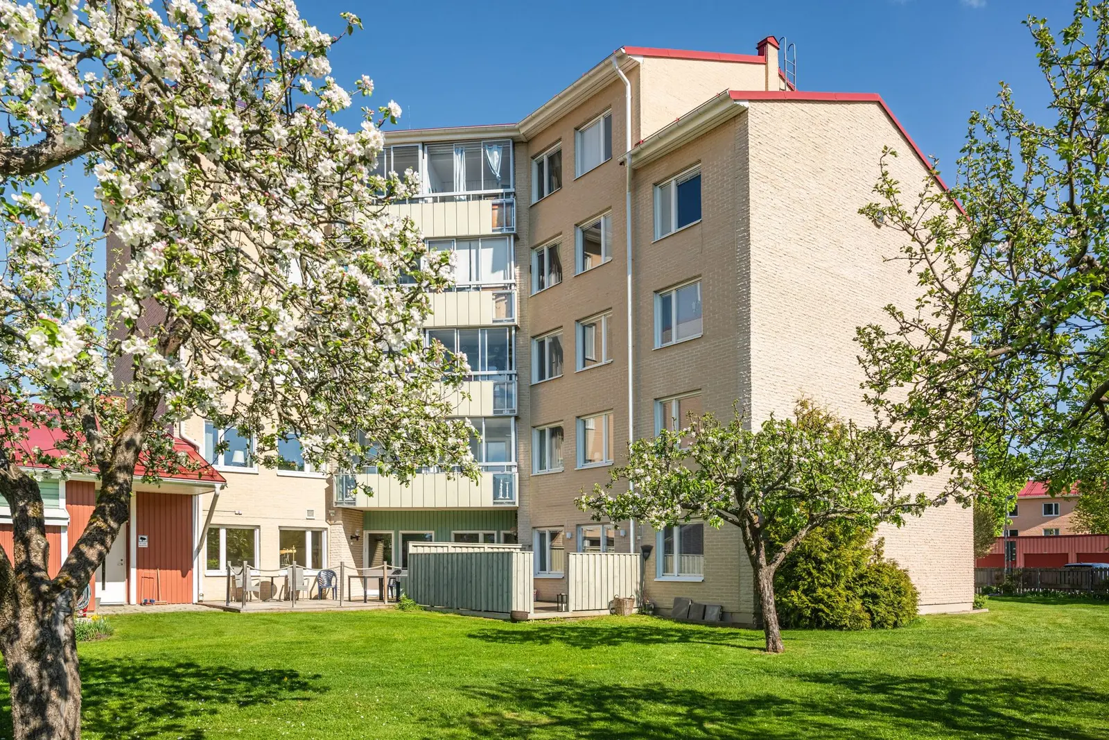 Image 1 of 40 of Ekedalsvägen 11A