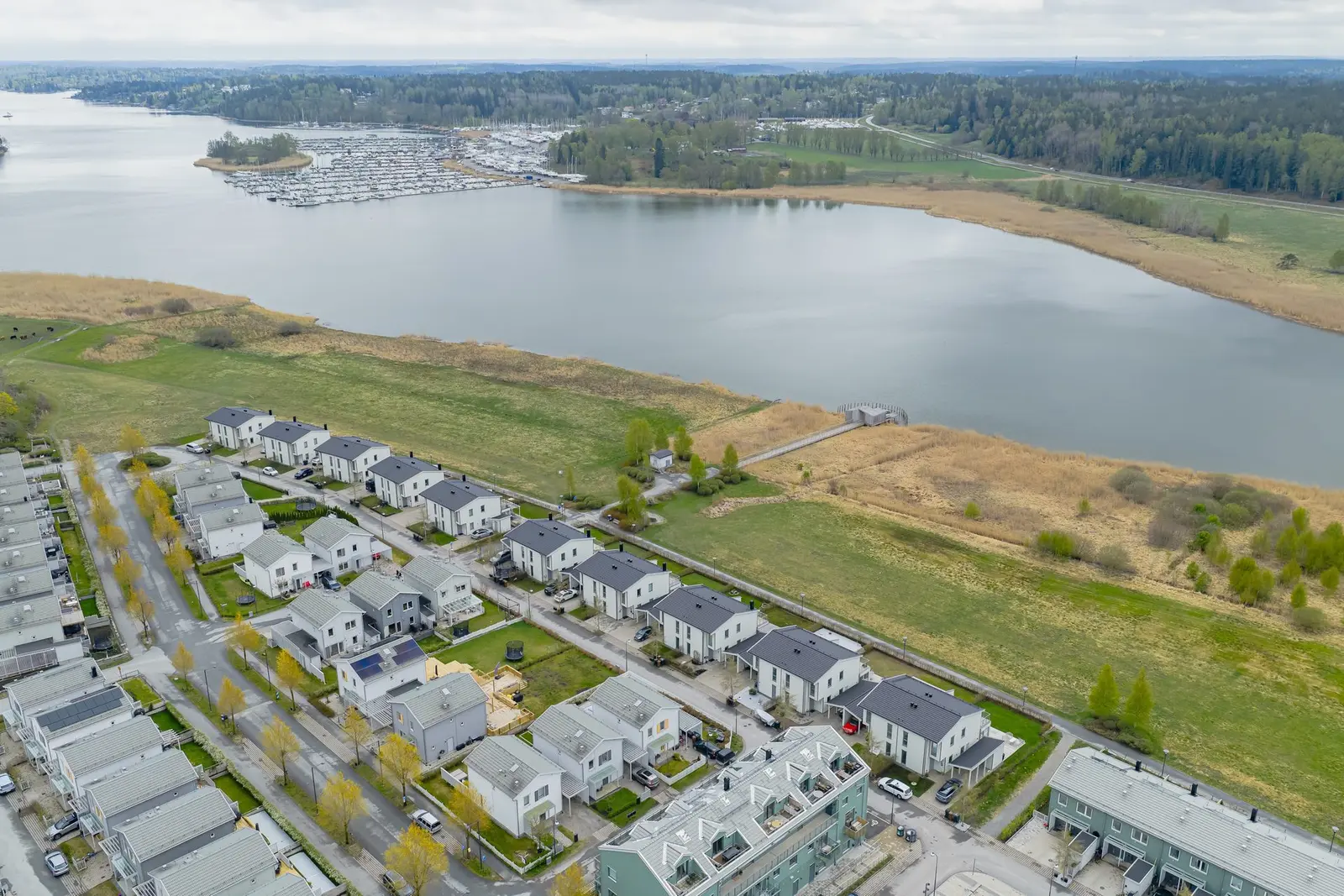 Par-/radhus, Strandängsvägen 10 B, Österåker. Bild 1 av 32