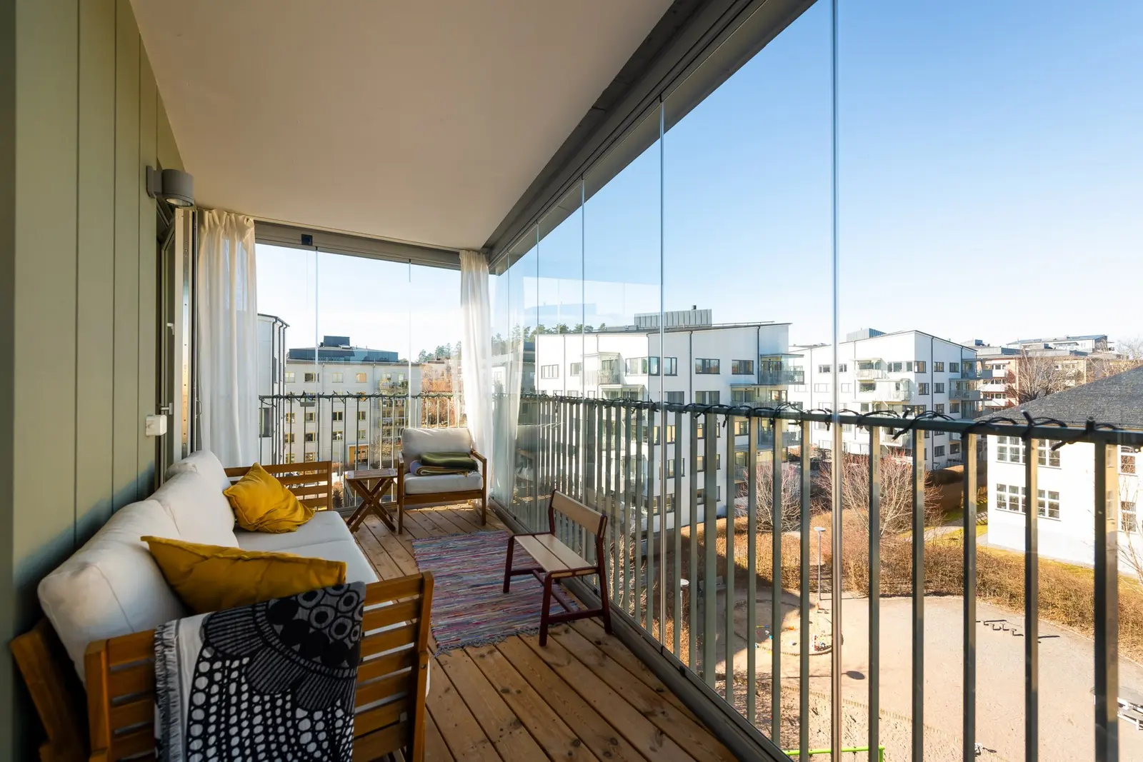 Apartment, Beckomberga ängsväg 6, Stockholm. Photo 1 of 40