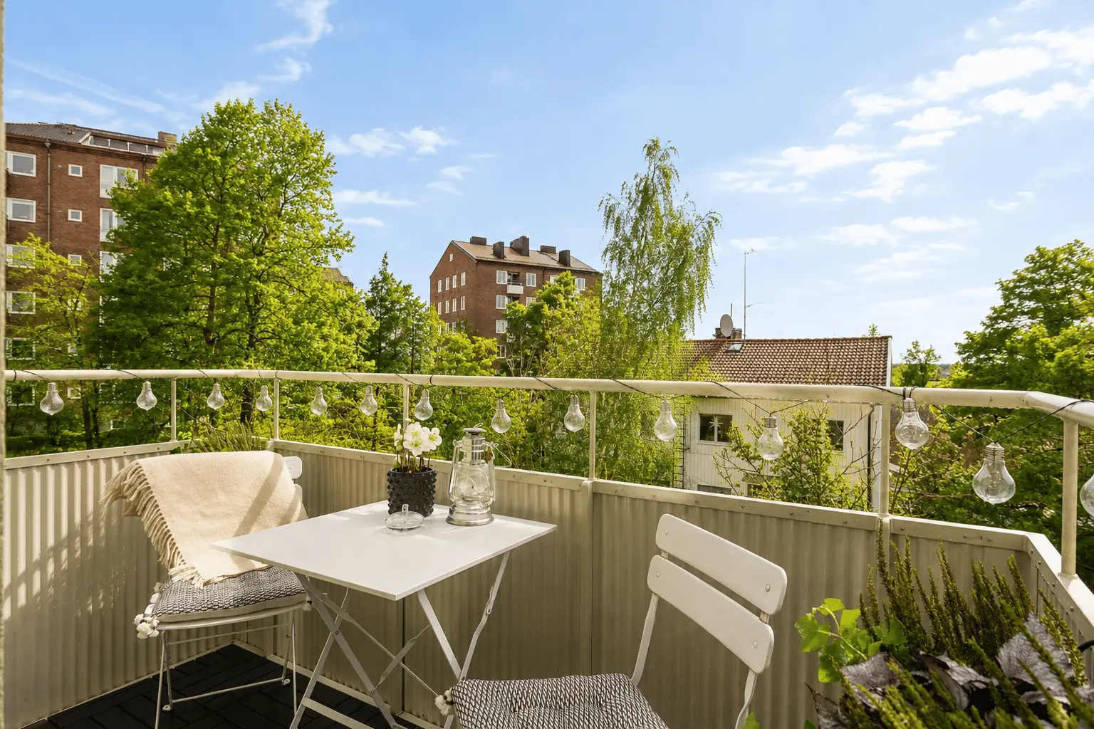 Apartment, Bäckvägen 120, 3 tr., Stockholm. Photo 1 of 40