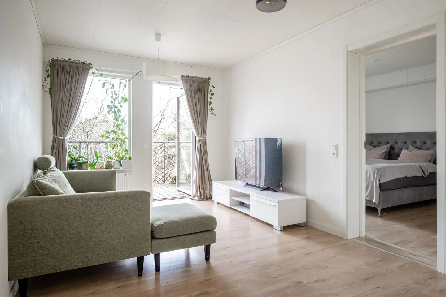 Lägenhet, Fidravägen 67, Nacka. Bild 1 av 24