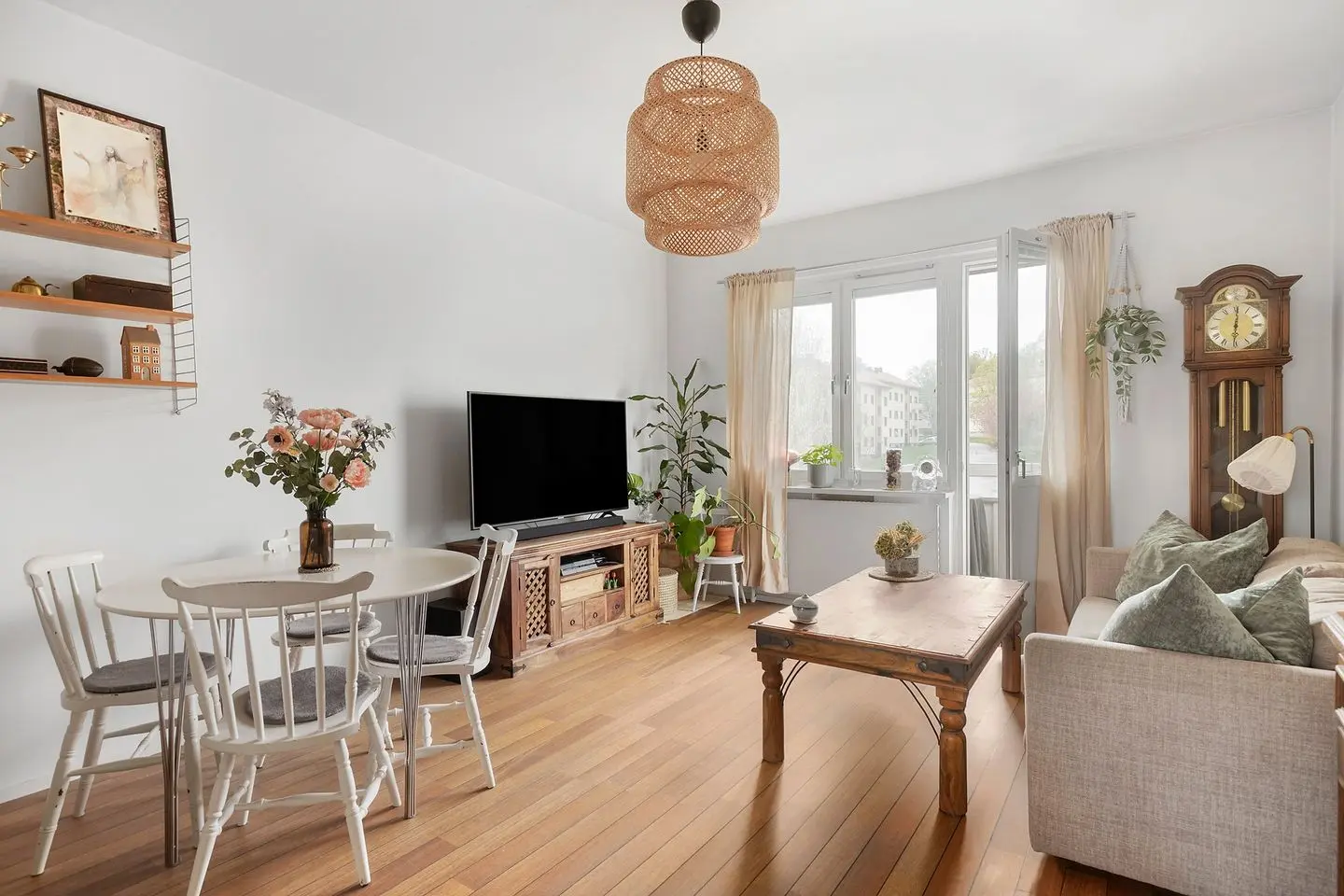 Apartment, Lotta Svärdsgatan 1A, Göteborg. Photo 1 of 21