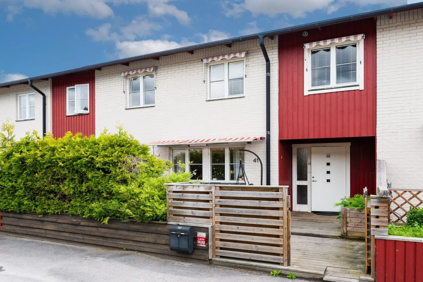 Bild 1 av 36 på Skrakvägen 41